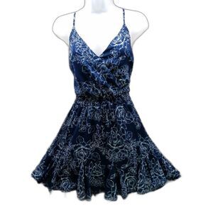 Trixie Clothing Co. Woman's  Medium Blue/ White Floral Mini. Fully Lined........